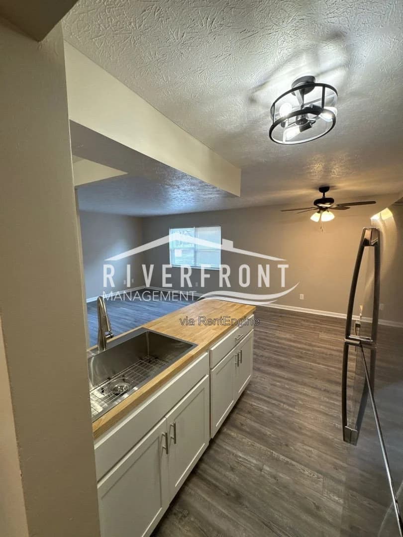 Cincinnati apartments for rent - Property image - 2390 West North Bend Road - 2