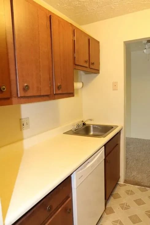 Cincinnati apartments for rent - image - imgi_24_7.webp