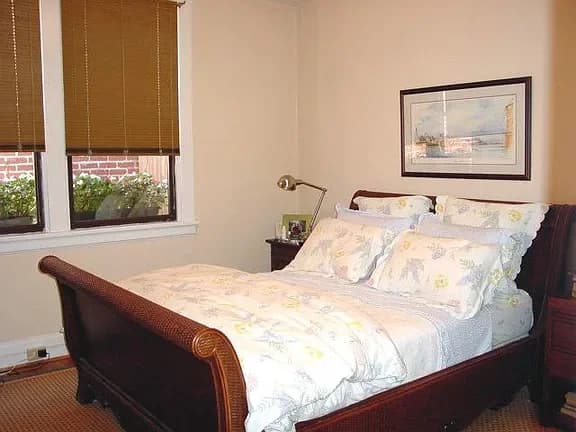 Cincinnati apartments for rent - image - Grandin - Bedroom.webp