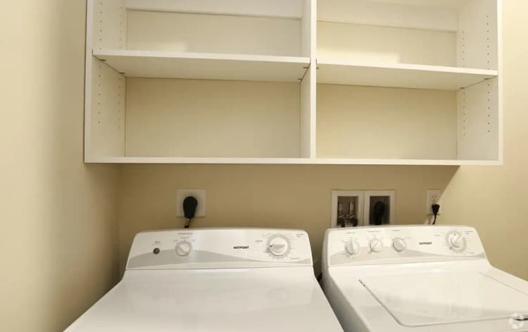 undefined apartments for rent - image - windsor-flats-rehab-cincinnati-oh-interior-photo (8).jpg