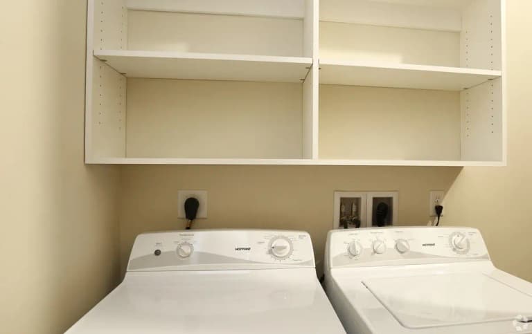 undefined apartments for rent - image - windsor-flats-rehab-cincinnati-oh-interior-photo (8).jpg