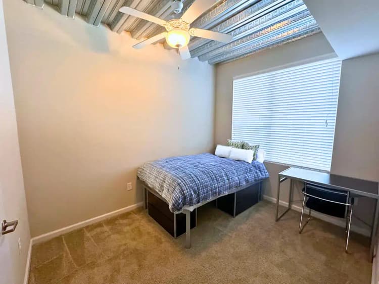 undefined apartments for rent - image - cincinnati-deacon-2x2-classic-bedroom.png