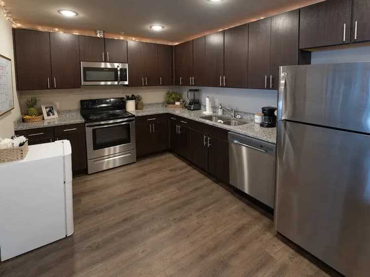 undefined apartments for rent - image - yugo-cincinnatideacon-3bd-dsc03883.png