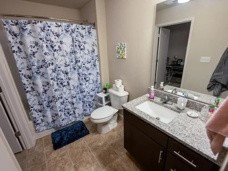 undefined apartments for rent - image - yugo-cincinnatideacon-4bd-dsc03775-hdr.png