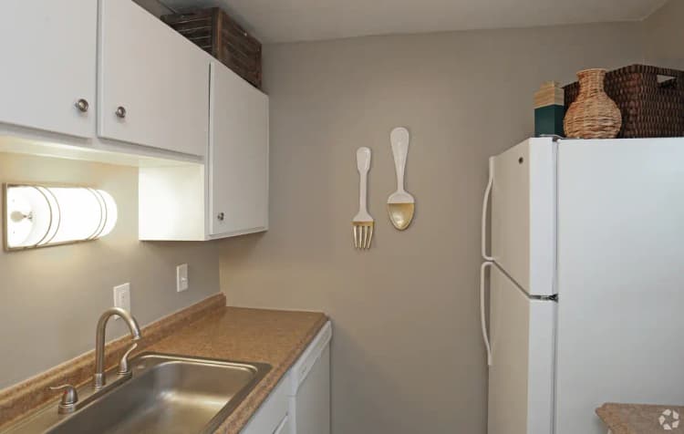 undefined apartments for rent - image - woodland-village-cincinnati-oh-interior-photo (12).jpg
