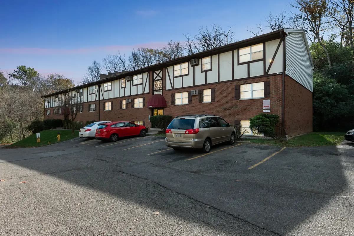 undefined apartments for rent - image - wyoming-36-cincinnati-oh-building-photo (2).jpg