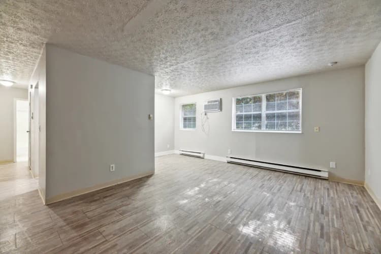 undefined apartments for rent - image - wyoming-36-cincinnati-oh-building-photo (5).jpg