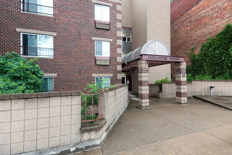 undefined apartments for rent - image - p0982359_hollisterhouse_852_img_6x4_02__1_photogallery.webp