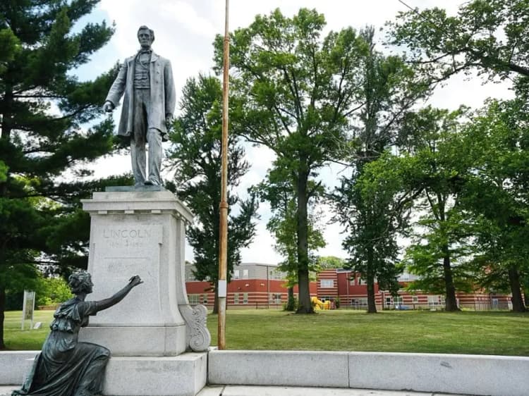 undefined apartments for rent - image - Community Builders Cinci - by Steve Bullock Area-1-29(3).jpg