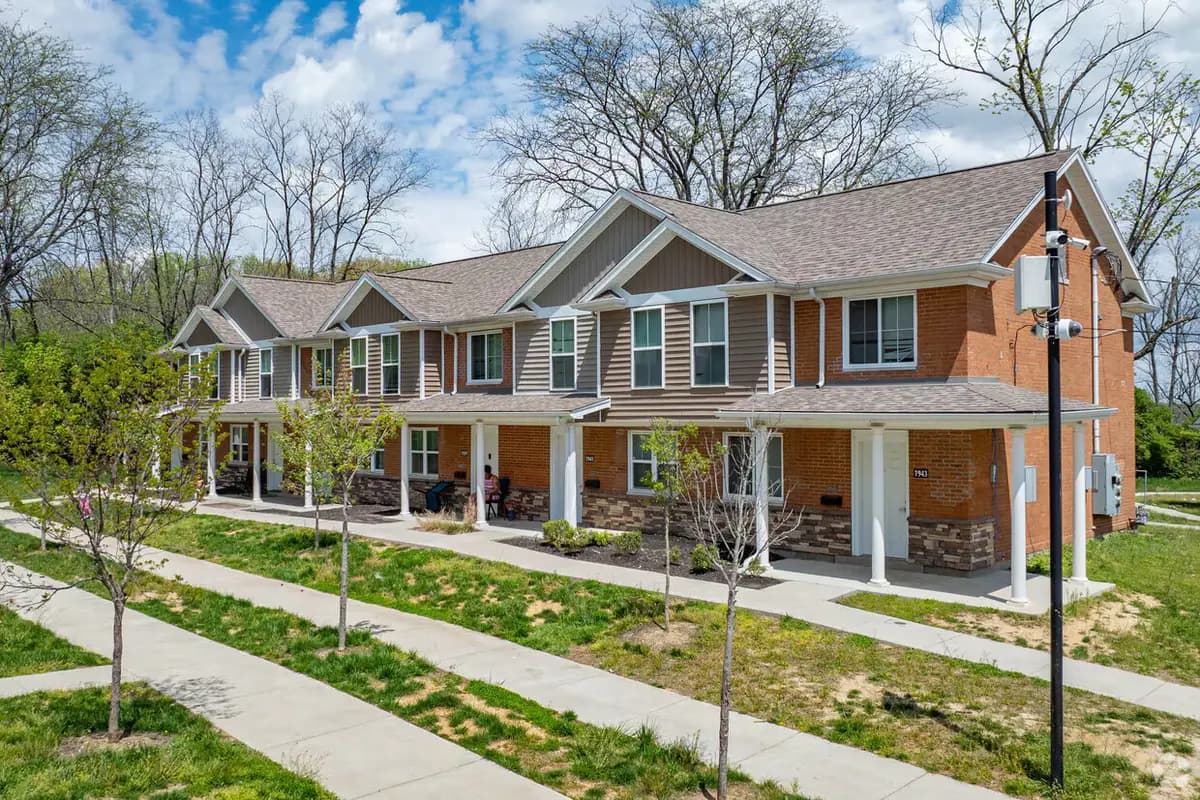 undefined apartments for rent - image - sutter-view-apartments-and-townhomes-cincinnati-oh-building-photo.jpg - 2