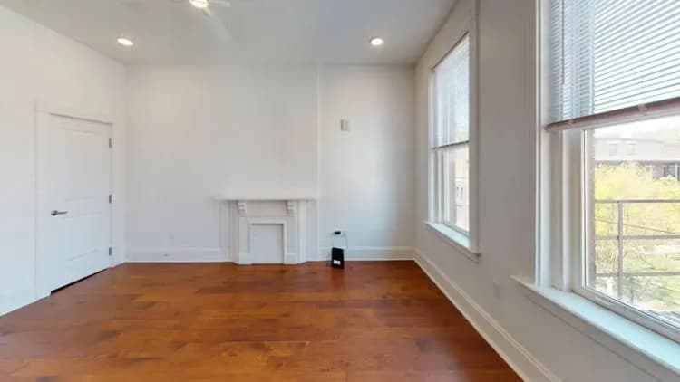 undefined apartments for rent - image - 1819-Elm-St-301-Unfurnished(1).webp
