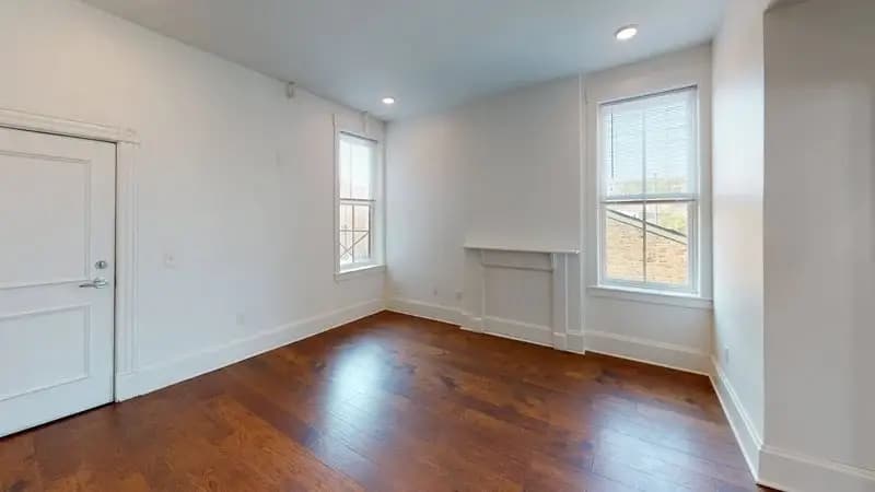 undefined apartments for rent - image - 1819-Elm-St-301-Unfurnished(2).webp - 1
