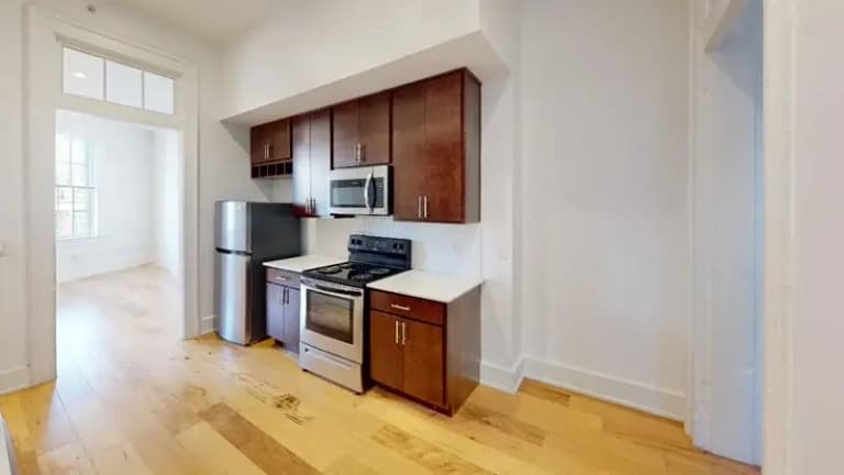 undefined apartments for rent - image - 1936-Race-Street-304-Kitchen(4).webp