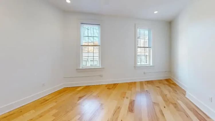 undefined apartments for rent - image - 1936-Race-Street-304-Unfurnished(2).webp