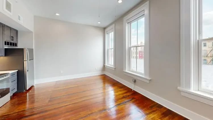 undefined apartments for rent - image - 116-W-Elder-Street-202302402-Photo-2.webp
