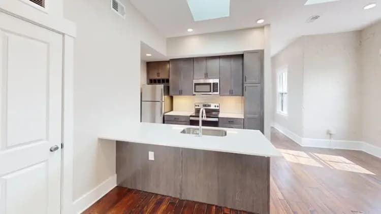undefined apartments for rent - image - 1720-Elm-Street-401-Kitchen 1.webp