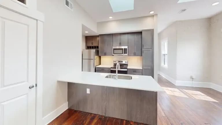 undefined apartments for rent - image - 1720-Elm-Street-401-Kitchen 1.webp