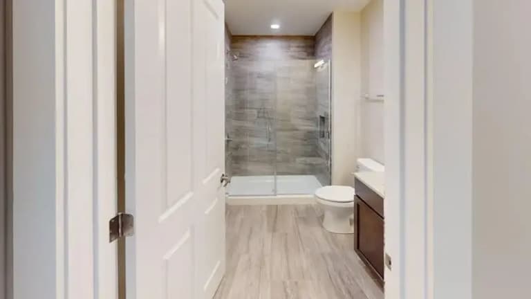 undefined apartments for rent - image - 1804-Vine-Street-203-Bathroom.webp