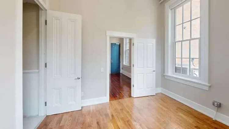 undefined apartments for rent - image - 1816-Vine-Street-Unit-302-Bedroom.webp