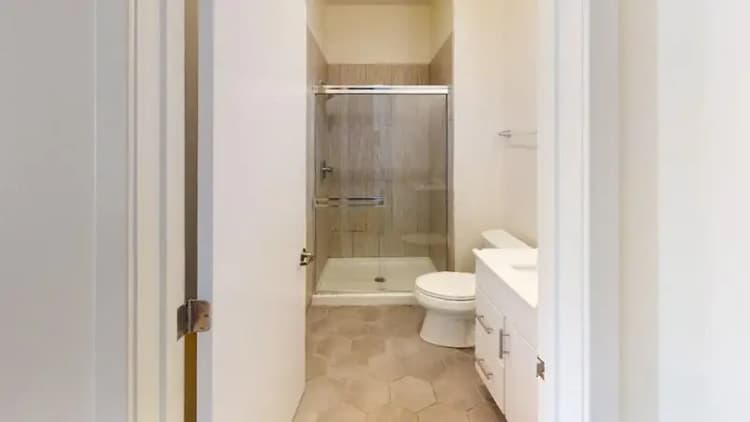 undefined apartments for rent - image - 900-E-McMillan-St-202-Bathroom.webp