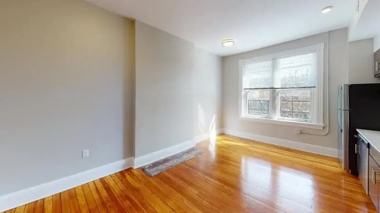 undefined apartments for rent - image - 102-W-Liberty-402-Unfurnished.webp