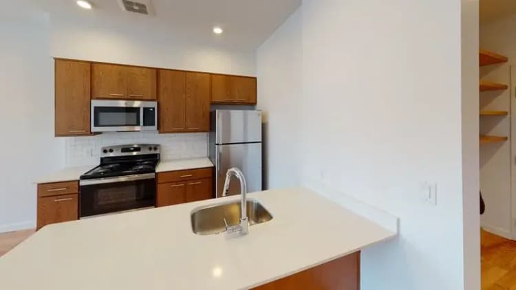 undefined apartments for rent - image - 1512-Republic-St-303-Kitchen.webp