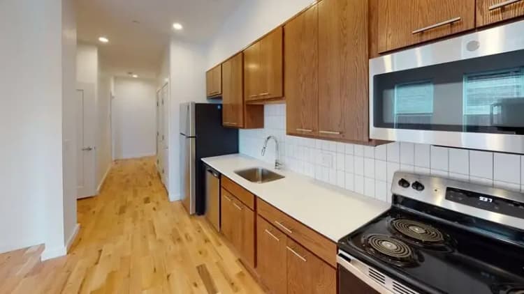 undefined apartments for rent - image - 1521-Vine-306-Kitchen(1).webp