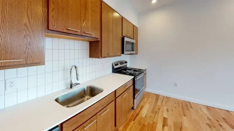 undefined apartments for rent - image - 1521-Vine-406-Kitchen(1).webp