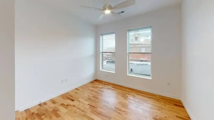 undefined apartments for rent - image - 1521-Vine-406-Unfurnished(2).webp