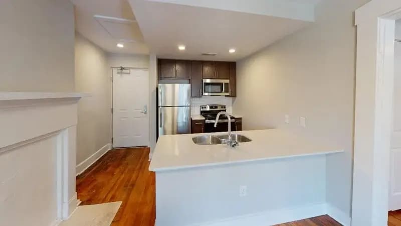 undefined apartments for rent - image - 1606-Race-St-302-Kitchen.webp