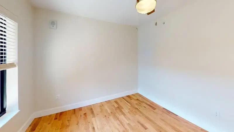 undefined apartments for rent - image - 954-Unit-E-Bedroom.webp