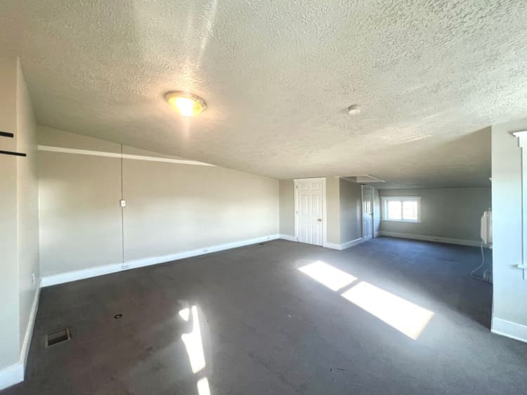 undefined apartments for rent - image - large (29).jpg