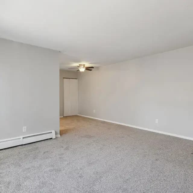 undefined apartments for rent - image - 14-web-or-mls-jadaro_ct-014.jpeg.webp