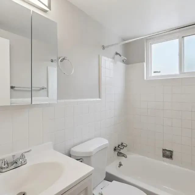 undefined apartments for rent - image - 17-web-or-mls-jadaro_ct-017.jpeg.webp