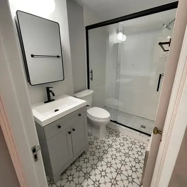 undefined apartments for rent - image - hyde_park_terrace_-_bathroom.webp