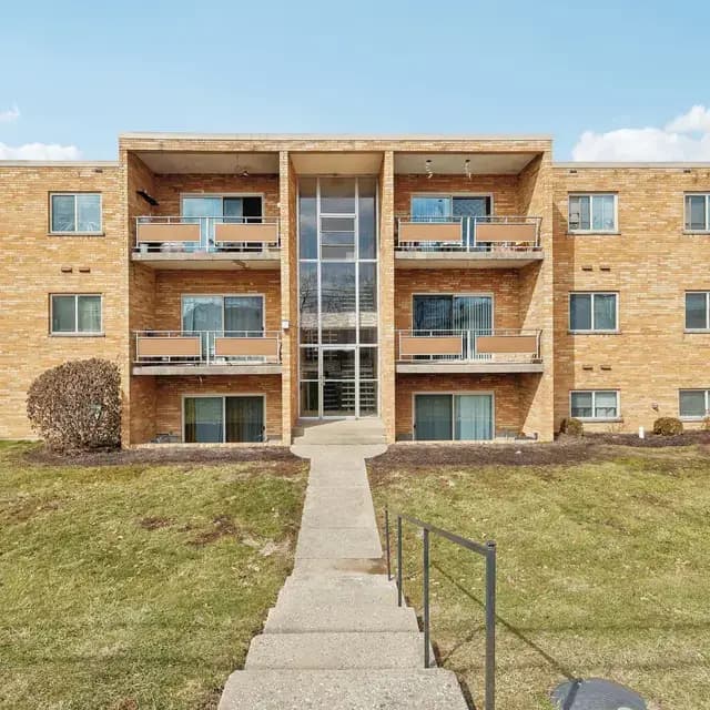 undefined apartments for rent - image - 1-web-or-mls-montana_ave-001.jpeg.webp