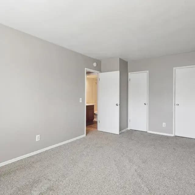 undefined apartments for rent - image - 20-web-or-mls-montana_ave-020.jpeg.webp