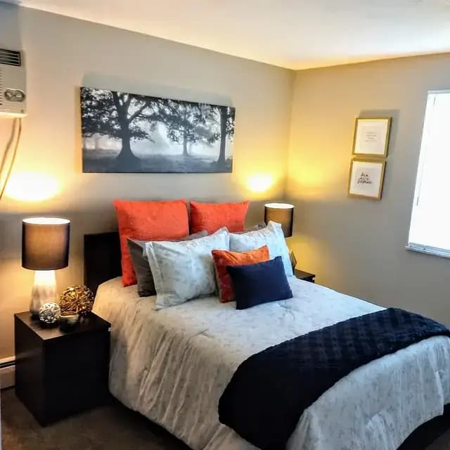 undefined apartments for rent - image - ridge_hill_manor (2).webp