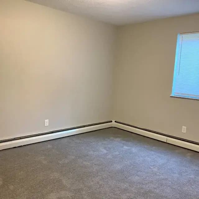 undefined apartments for rent - image - ridge_hill_manor (3).webp