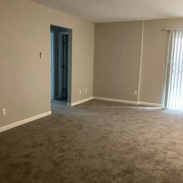 undefined apartments for rent - image - ridge_hill_manor (5).webp