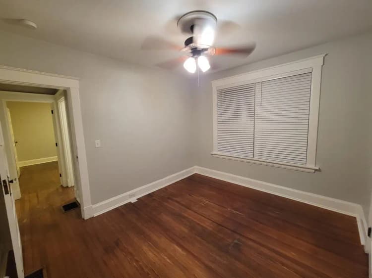 undefined apartments for rent - image - large (16).jpg