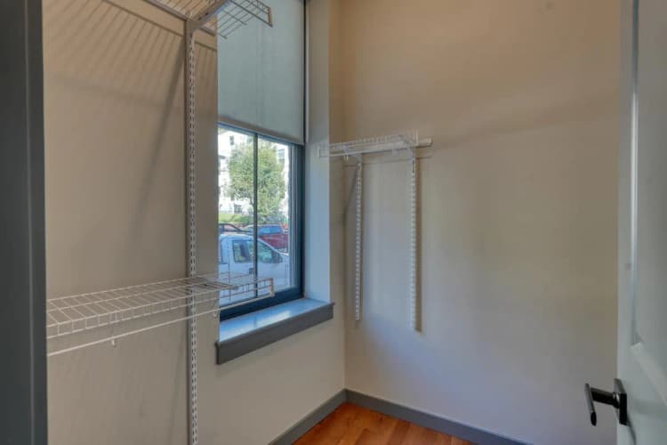 undefined apartments for rent - image - 1764697370737_DSC00267_hdr (1).jpg