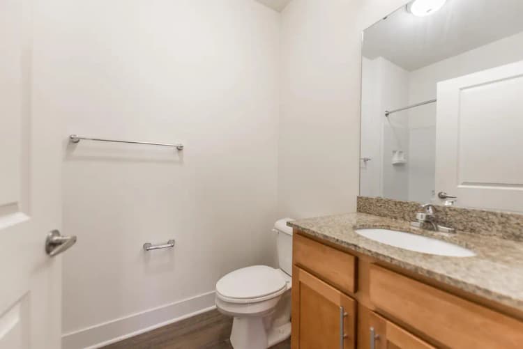 undefined apartments for rent - image - Views on Vine- 1402-10.jpg