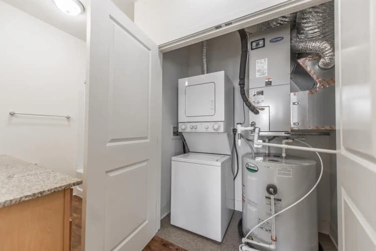 undefined apartments for rent - image - Views on Vine- 1508-11.jpg