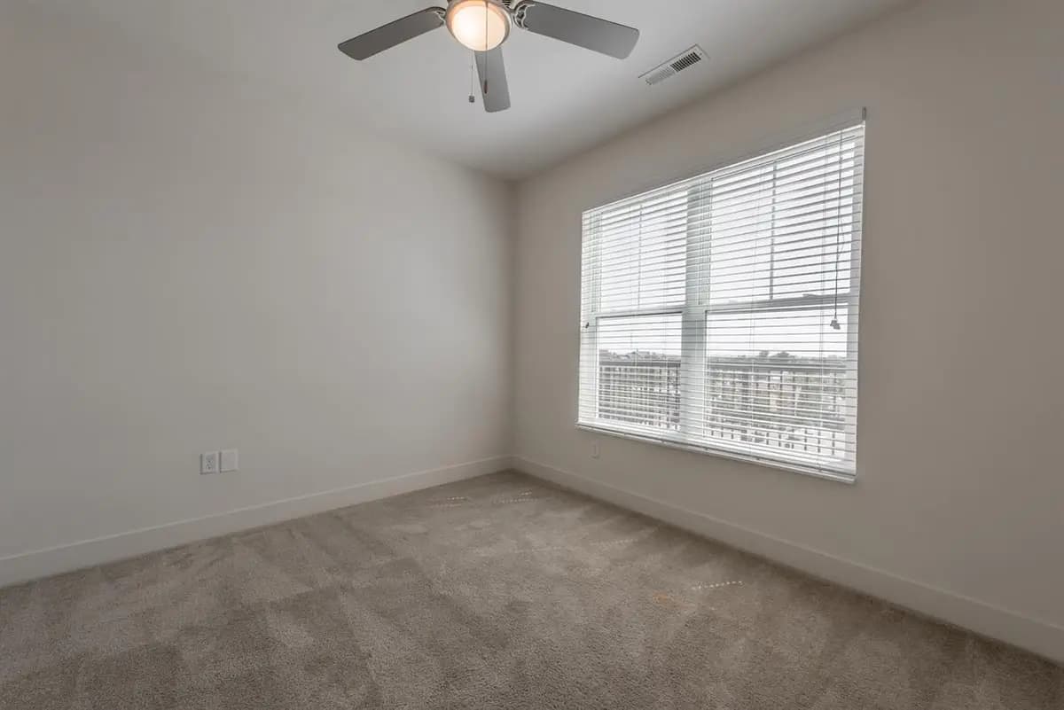 undefined apartments for rent - image - Views on Vine- 1508-15.jpg