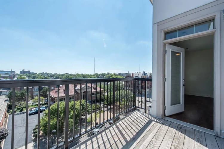 undefined apartments for rent - image - Views on Vine- 1508-18.jpg