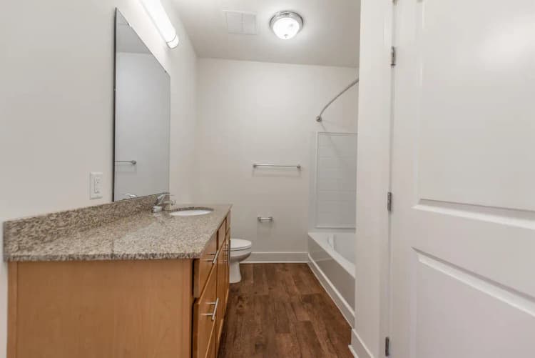 undefined apartments for rent - image - Views on Vine- 1508-9.jpg