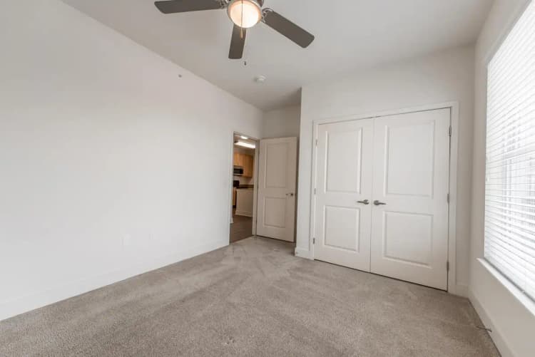 undefined apartments for rent - image - Views on Vine- 2315-13.jpg