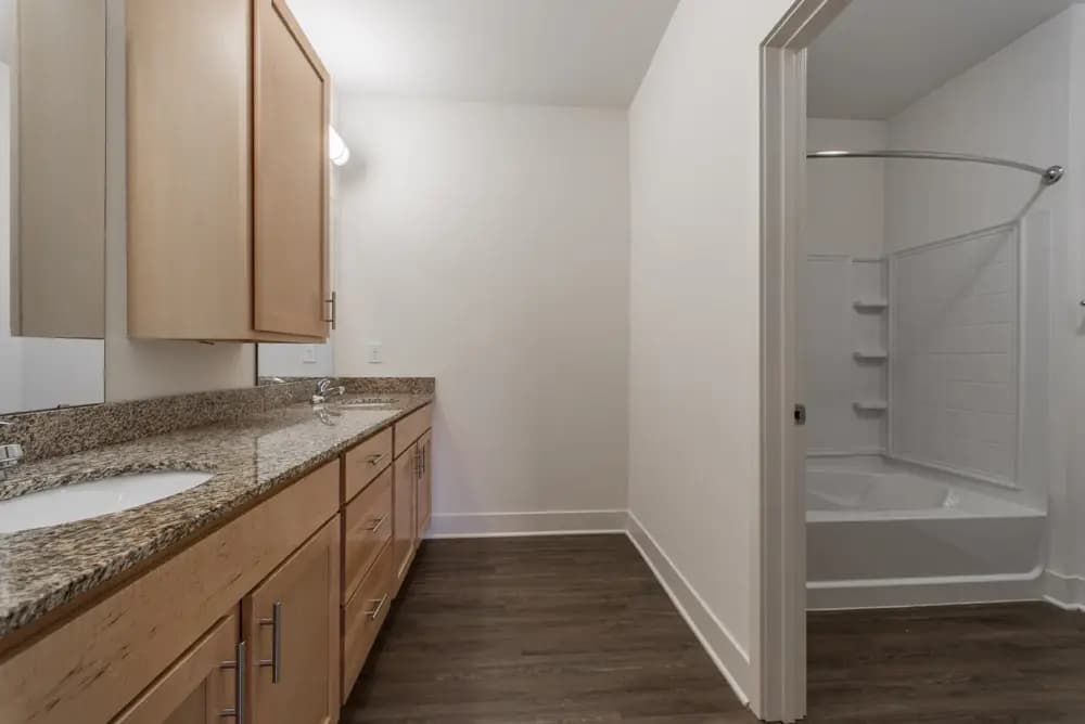 undefined apartments for rent - image - Views on Vine- 2407-15.jpg