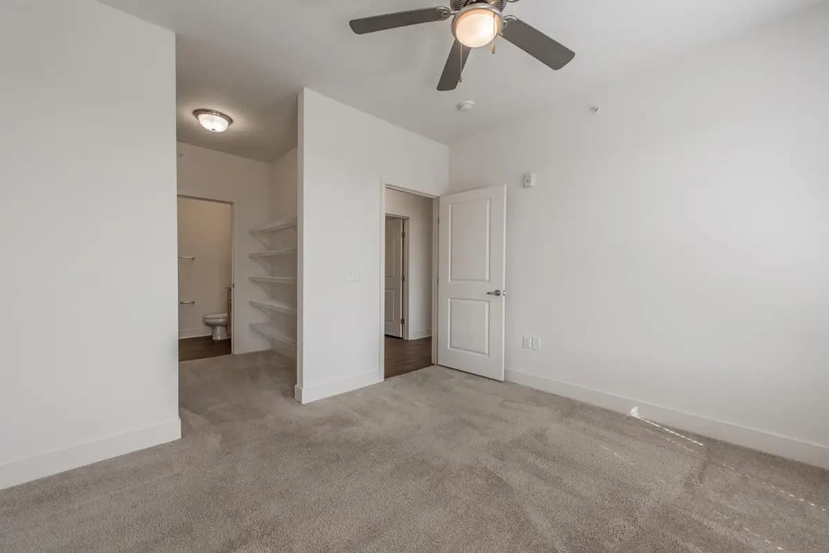 undefined apartments for rent - image - Views on Vine- 2408-16.jpg